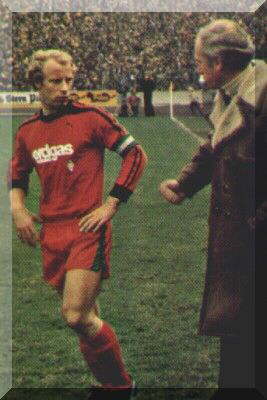 Berti in rot